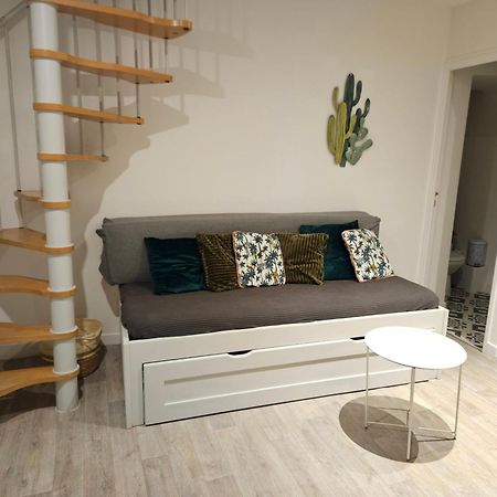 Maison De Village Meublee Avec Terrasse Donzère Dış mekan fotoğraf